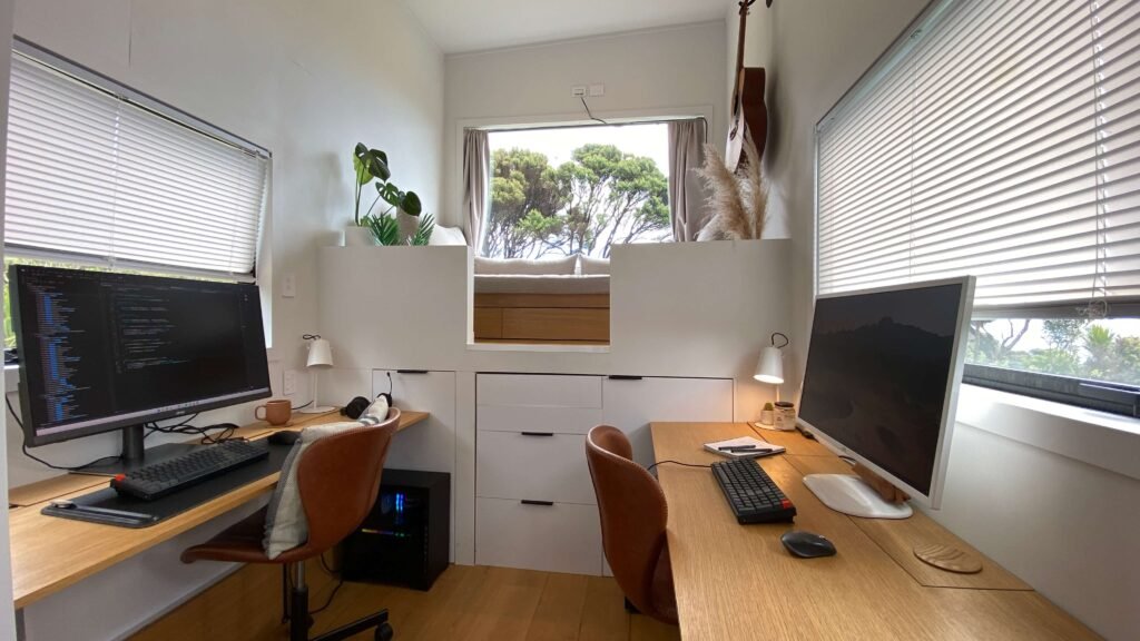 compact-office-multifunctional-furniture